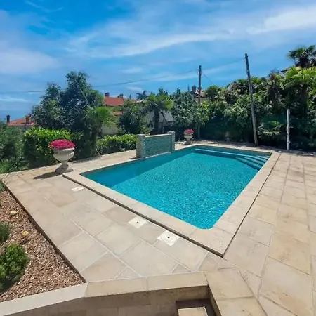 דירה Luxury Pallazzo לובראן