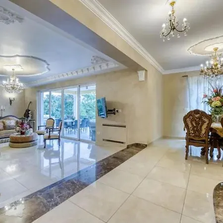 דירה Luxury Pallazzo