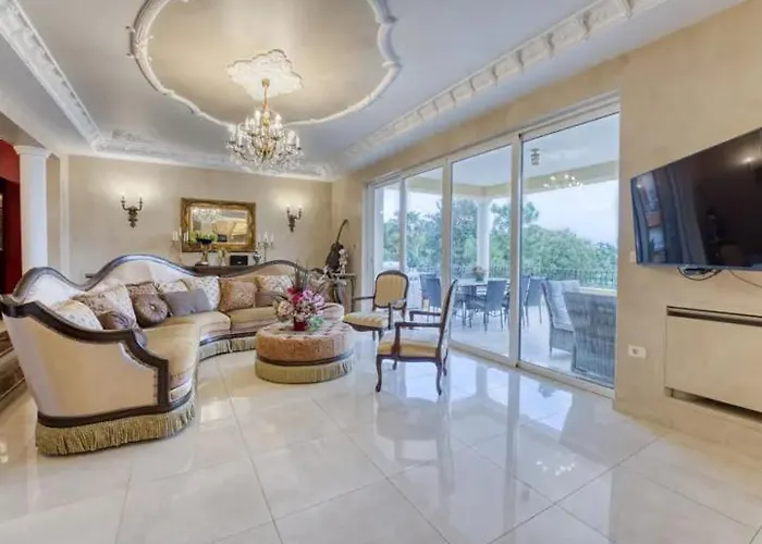 Luxury Pallazzo Daire *